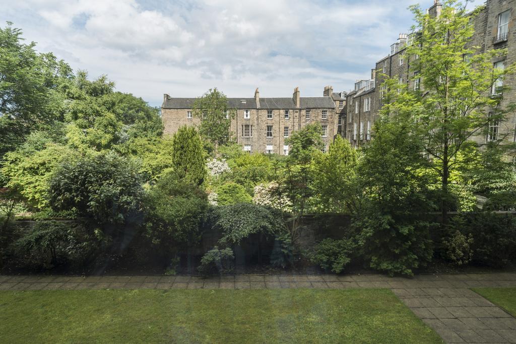 Fountain Court - Royal Garden Appart hôtel 4*