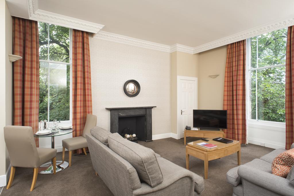 Fountain Court - Royal Garden Appart hôtel 4*