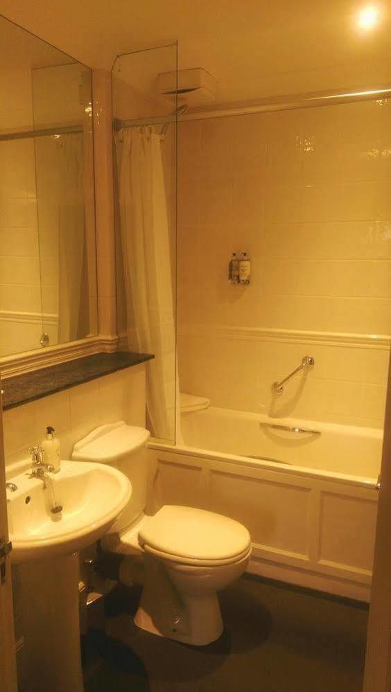 Fountain Court - Royal Garden Appart hôtel 4*