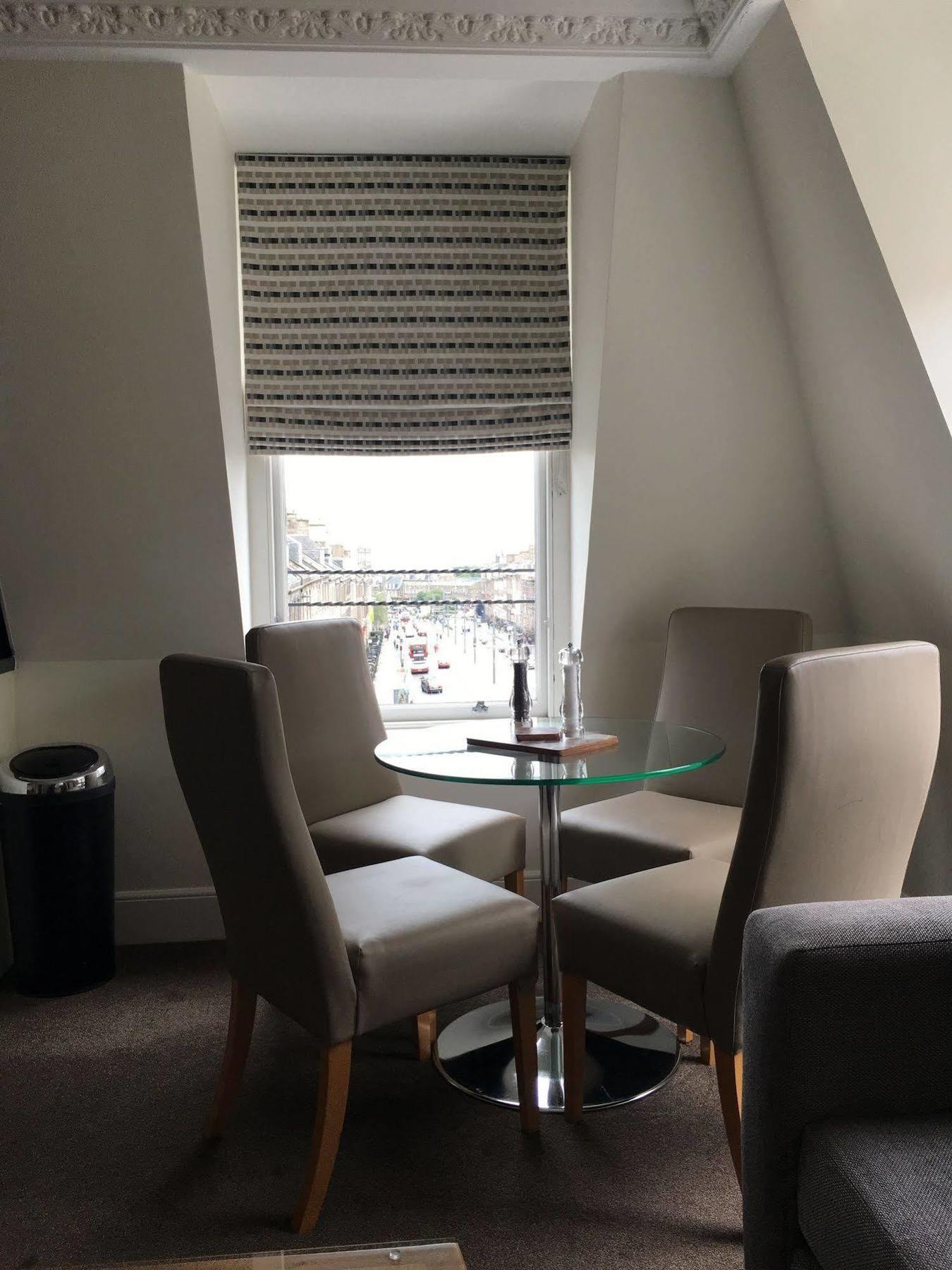Fountain Court - Royal Garden Appart hôtel 4*