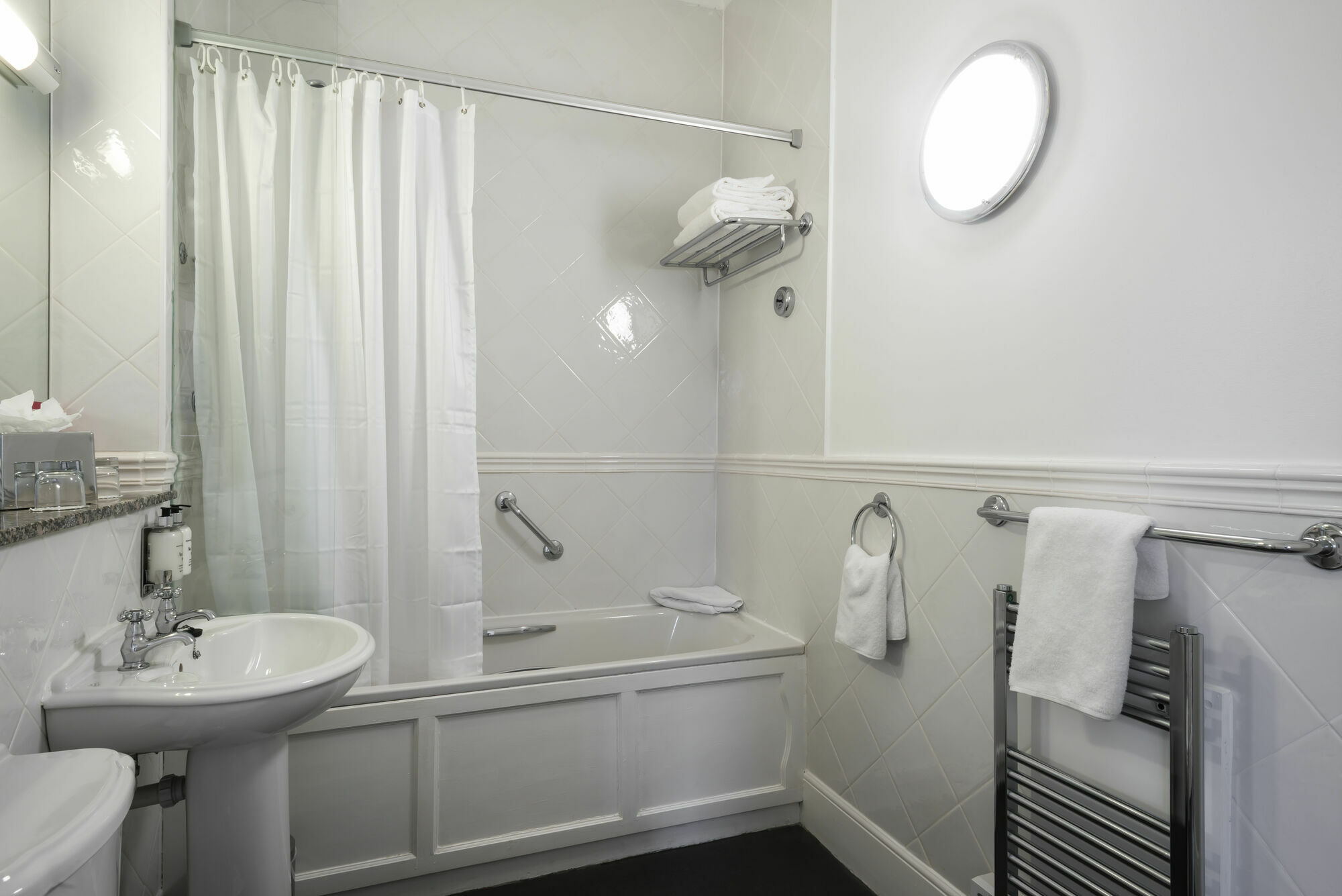 Fountain Court - Royal Garden 4* Édimbourg